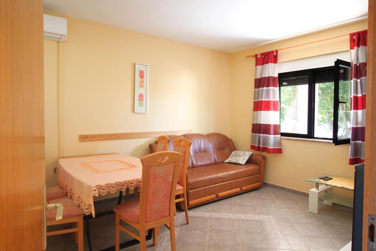 Dubravka Apartment Dinjiška Екстериор снимка